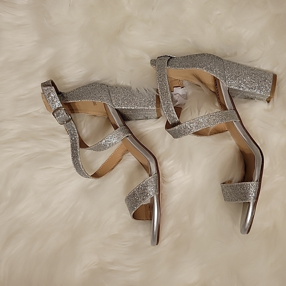 IDIFU Chunky high heel strappy sandal dress shoe evening formal Silver SZ 7 NEW